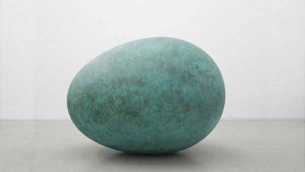 Gavin Turk: Portrait Of An Egg - Photo London