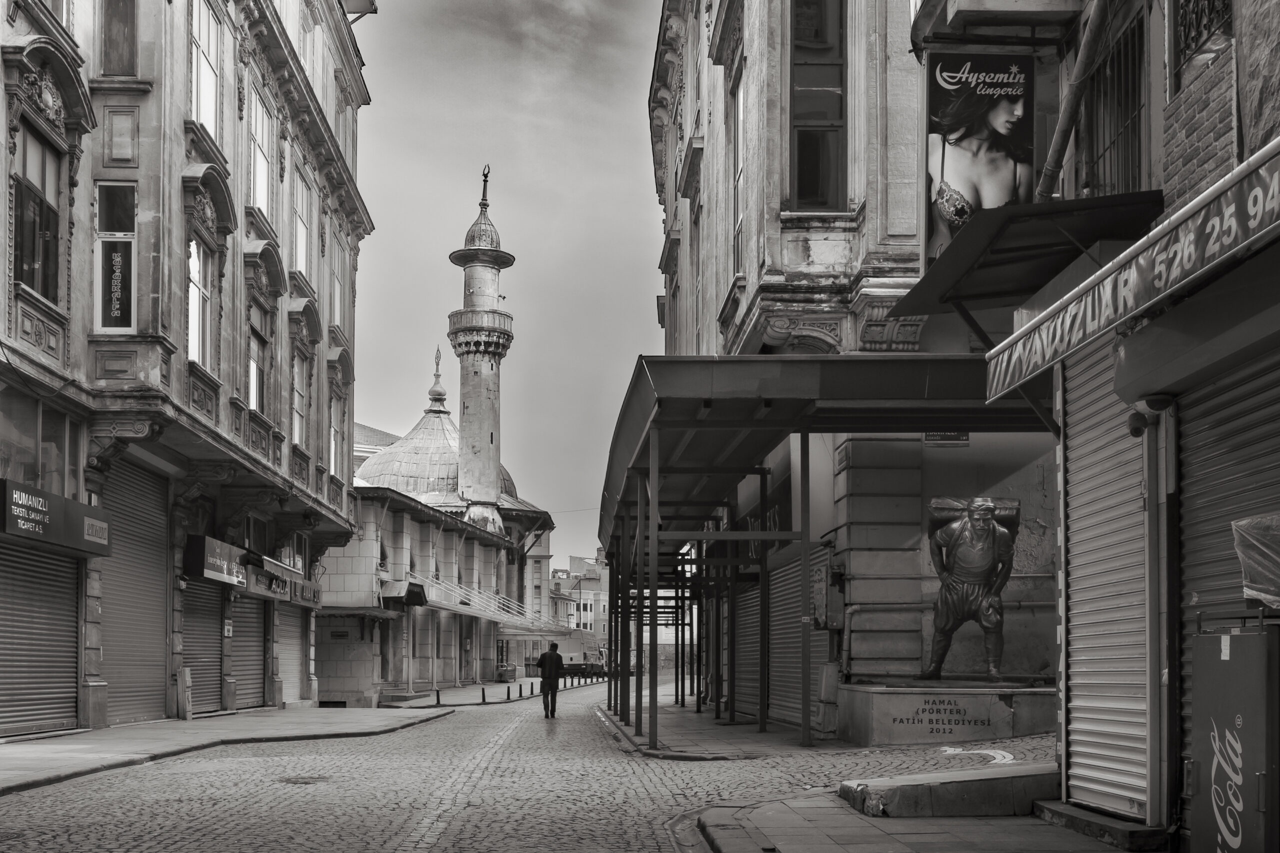 Annette Louise Solakoglu