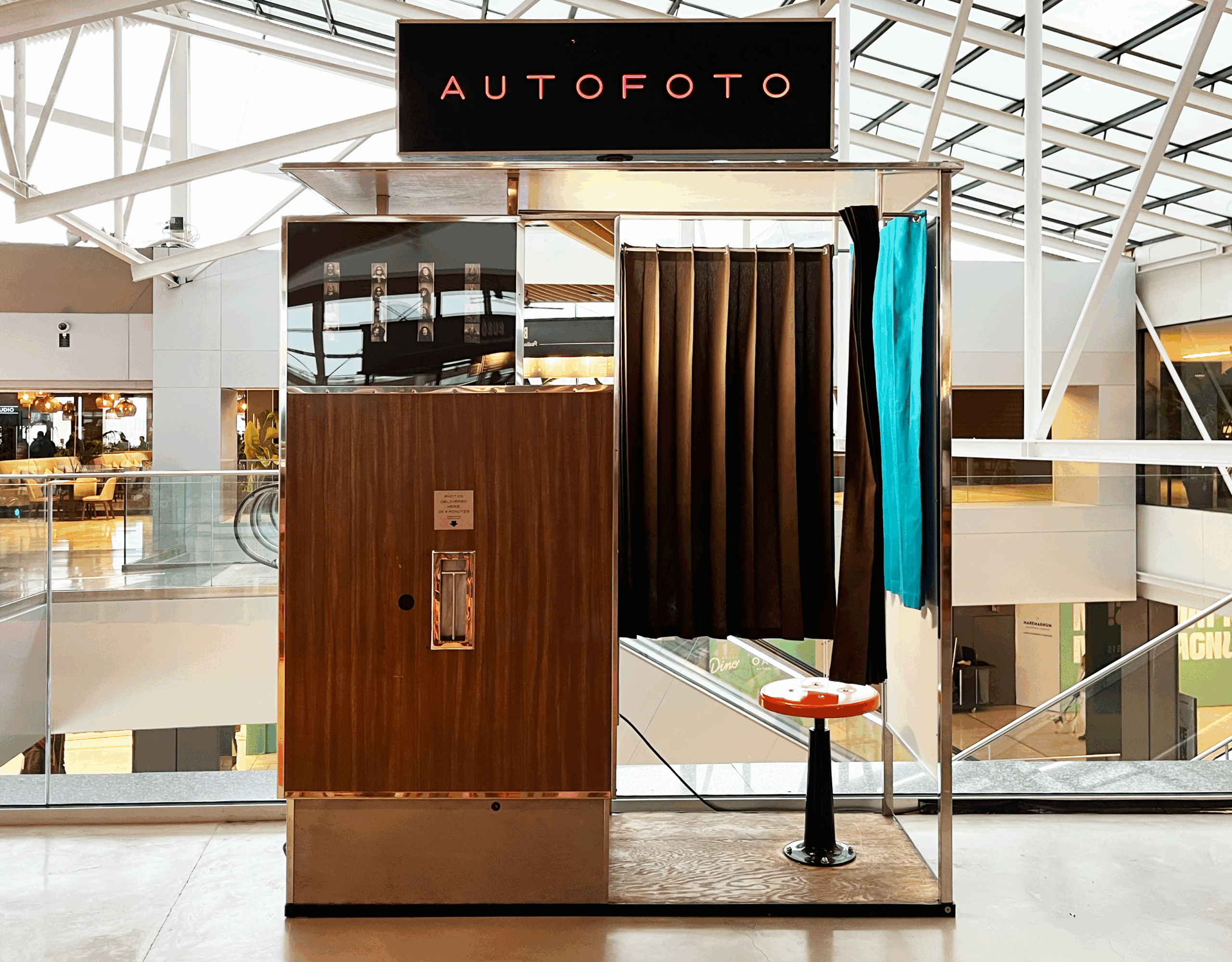 M14 photobooth, Barcelona, 2024